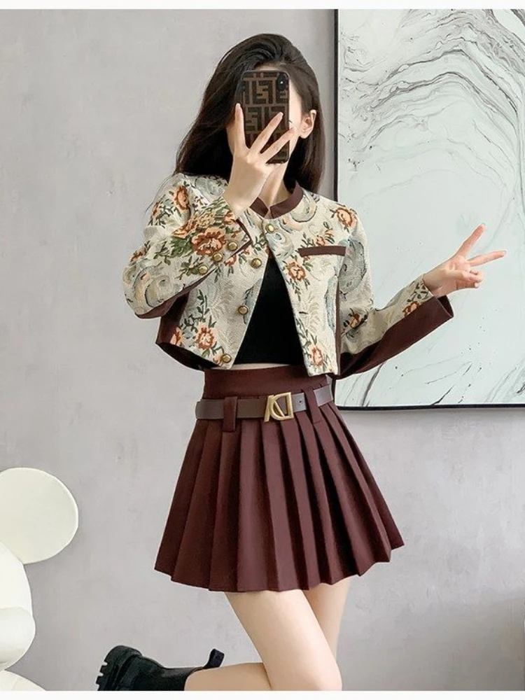 

New Chinese style two-piece set women's autumn new retro jacquard embroidered round neck jacket pleated skirt temperament set