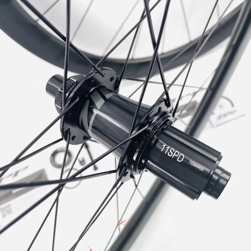 ZIPP 303 S مجموعة عجلات فرامل قرصية بدون أنابيب | رسومات السرعة الأنيقة | خيار برنامج تشغيل XDR | عمق حافة 45 مم لأداء جميع التضاريس #6
