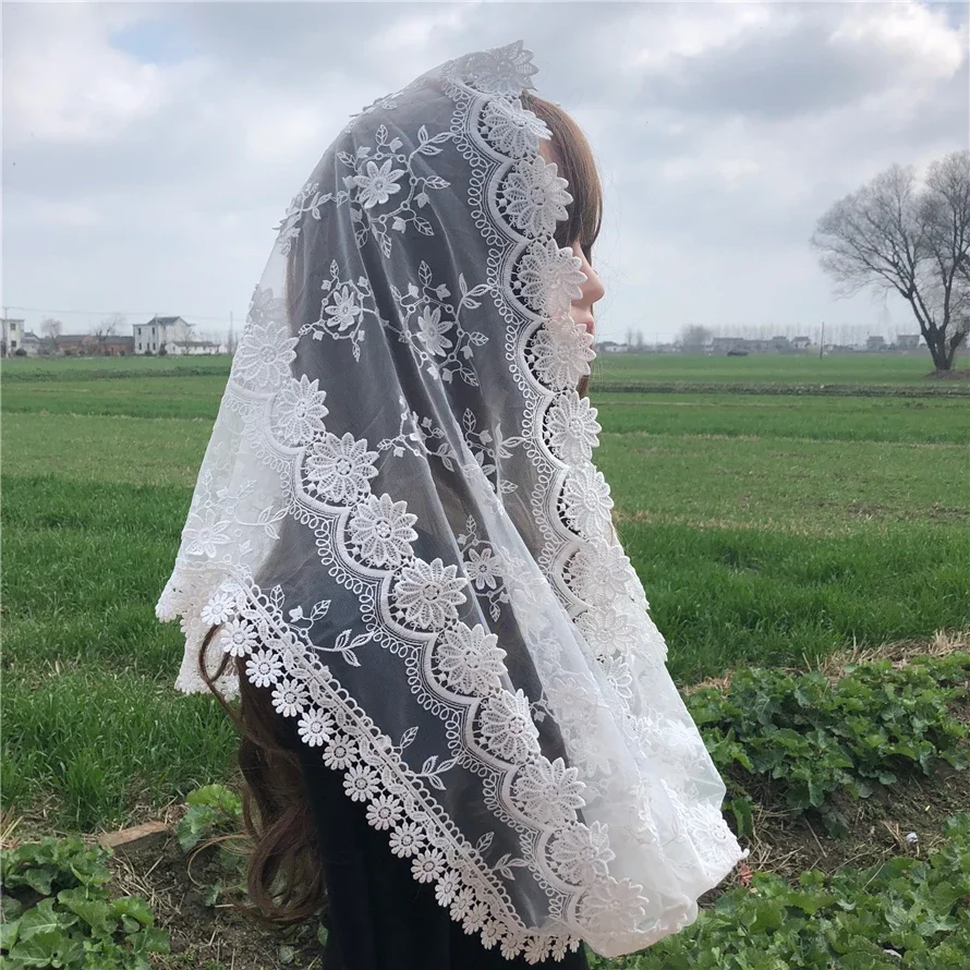 White Women\'s Lace Catholic Veil Mantilla for Church Head Covering Scarf 3D Flower Mass Voile Shawl Kerchief Dentelle Infinity