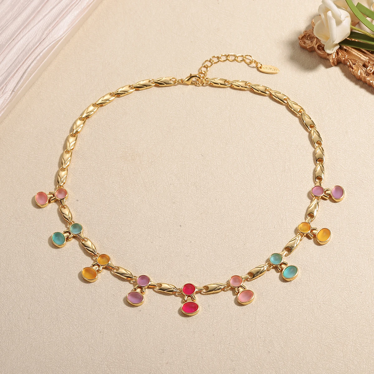 

Korean Sweet Colorful Double Bead Dangle Necklace Gold Color Textured Leaf Chain Choker Chokers for Women Fashion Cute Jewelry