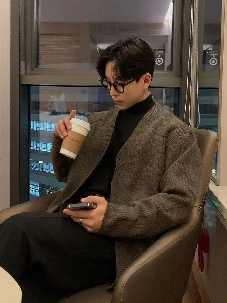 

Pure Color V-Ne Long Sve Knitted Sweater Cardigan Men's Briti Ele Sle High-End Hong Kong Sle Trendy Brand Line...