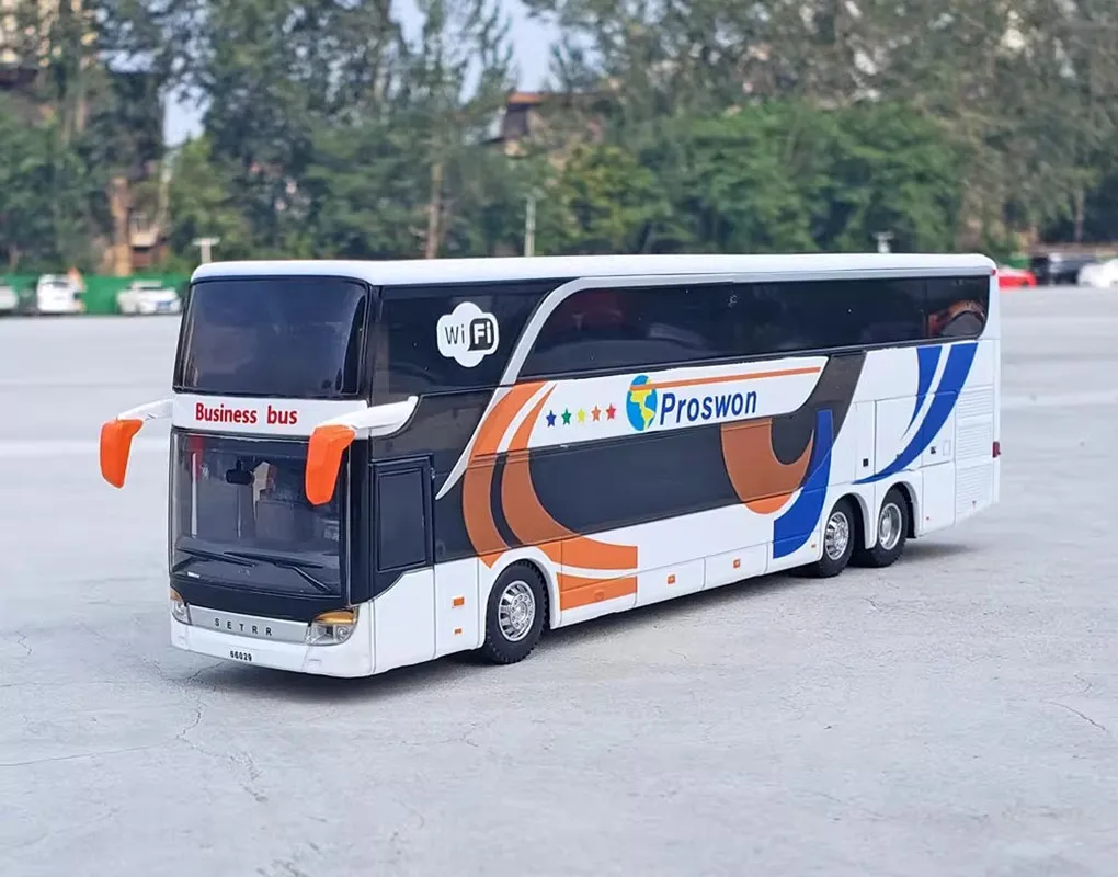 1: 32 high-quality alloy airport bus model,double decker bus model,simulated sound and light,wholesale