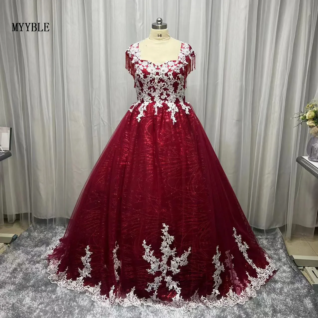 

2022 Burgundy Cinderella Quinceanear Dresses Appliques Princess Sweet 15 16 Dress Graduation Prom Gowns Vestidos De Quinceañera