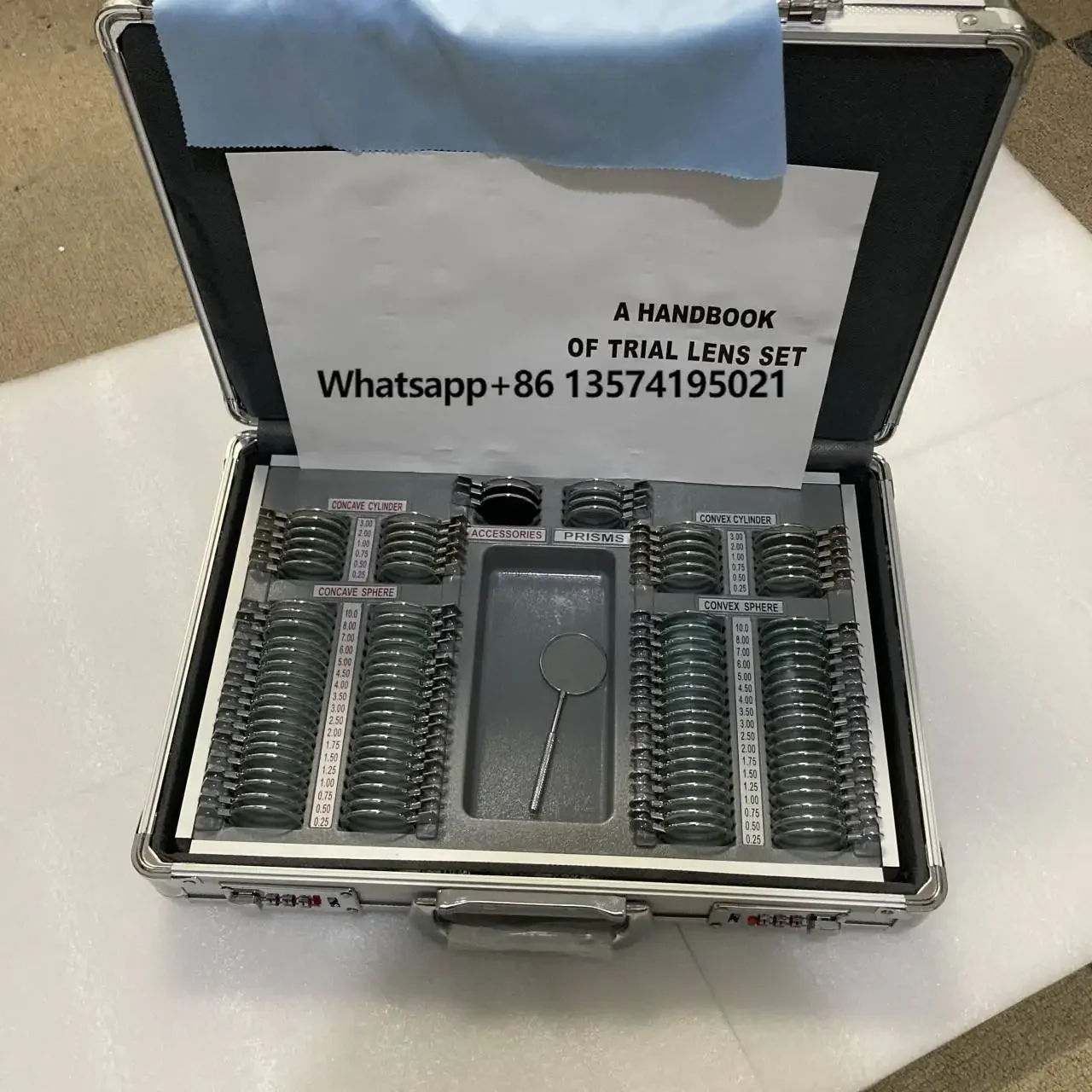 

Optometry Equipment Best Quality 104 Pieces Trial Lens Set Metal Plate