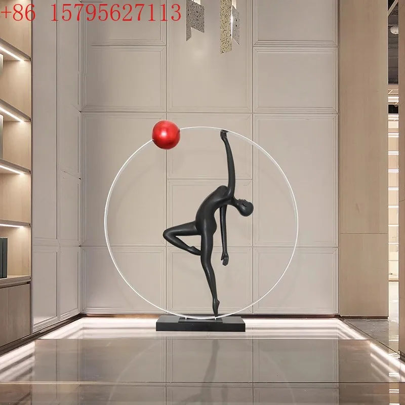 

Large floor-to-ceiling ornaments, soft furnishings, fiberglass figure sculptures, villas, abstract artworks