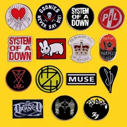 High Quality 2023 New Rock Band Logo Brooch Punk Music Badge Mens Backpack Pin Music Lovers Jewelry Accessories Gift