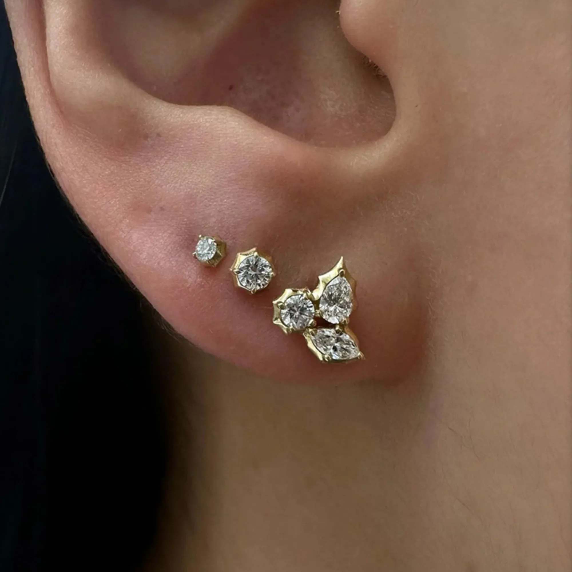 

Boho Irregular Leaf Zircon Stud Earrings for Women 18k Gold Plated Tarnish Free Stainless Steel Designer Jewelry Aretes De Mujer