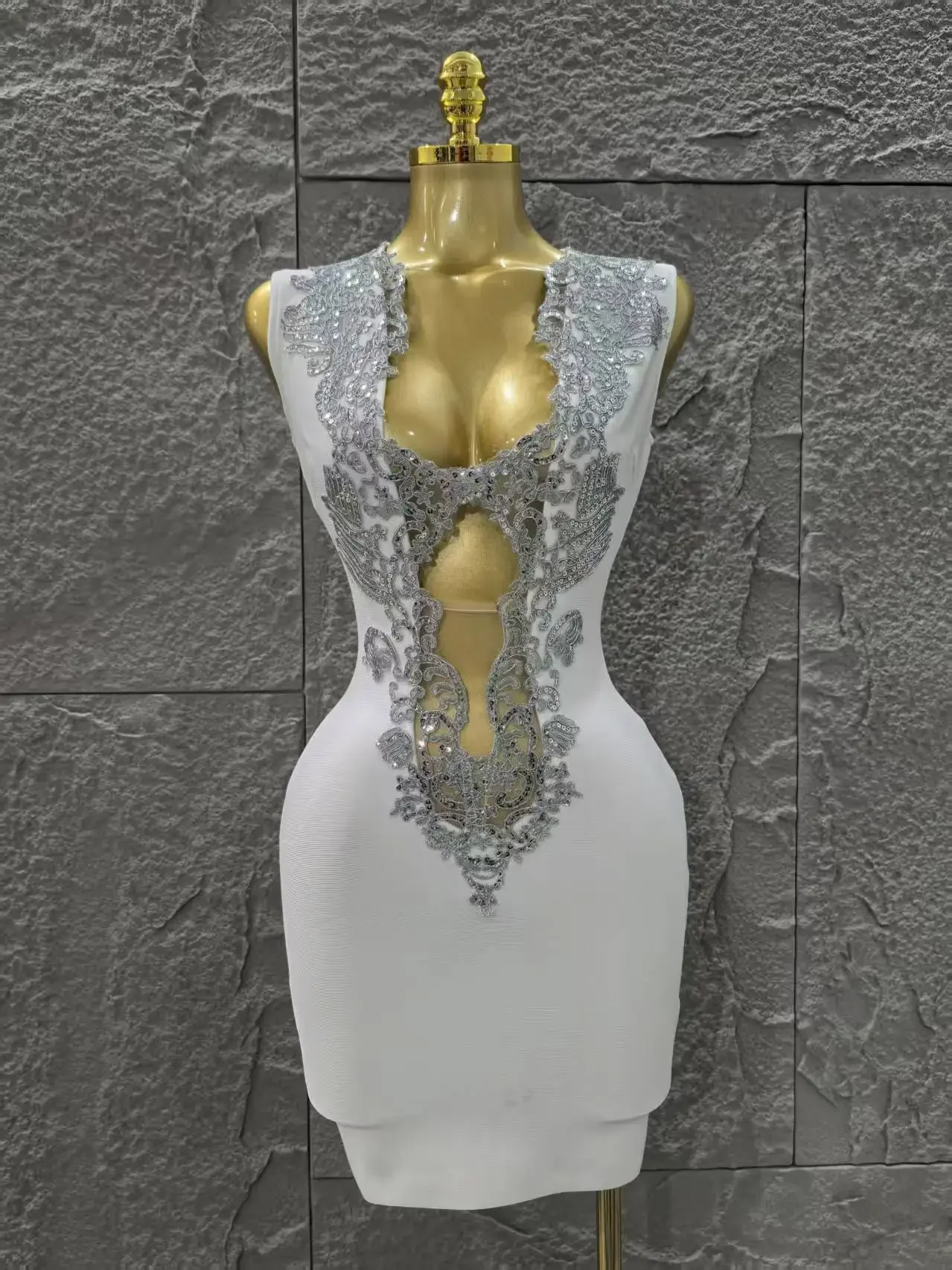 Biała Sukienka Mini Bandage Bez Rękawów z Dekoltem V, Cekinami, Obcisła, Seksowna, Modna na Imprezę, Do Klubu Nocnego, Urodziny