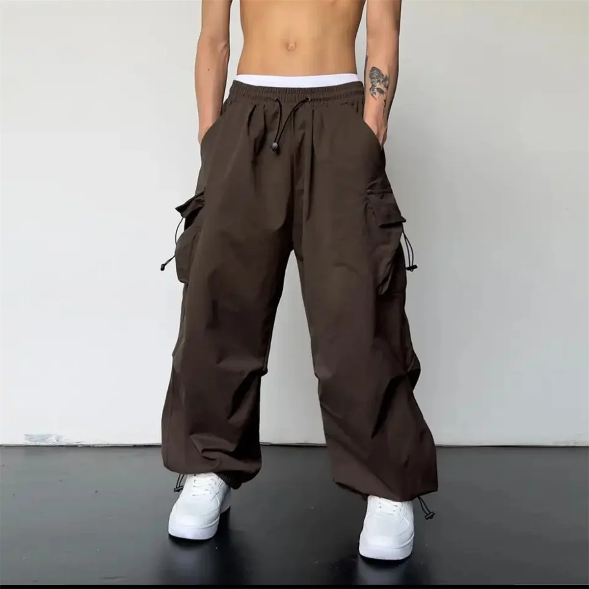Vintage-Mode-Cargohose für Damen, einfarbig, mit elastischem Bund, Taschen, Jogginghose, weites Bein, Baggy-Schnitt, Y2K-Hose, Streetwear, amerikanische Kleidung. – Detail 7