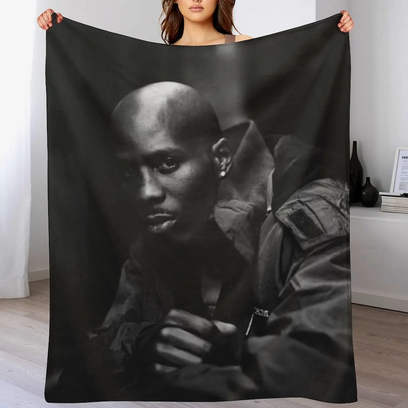 Dmx B&W Throw Blank…