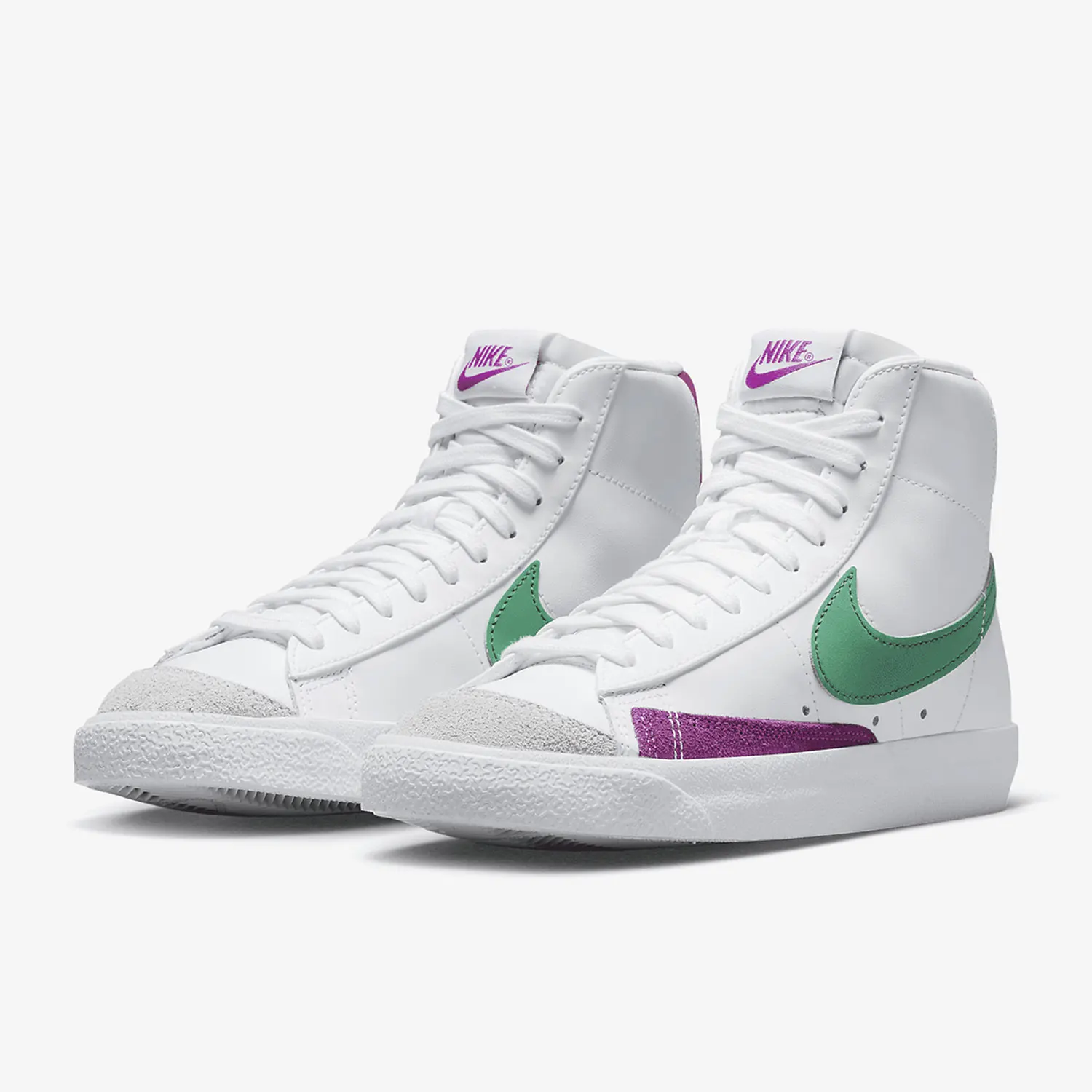 

Официальные женские легкие кроссовки Nike Blazer Mid '77 CZ1055-123