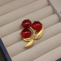 Women Men Classic Jelly Resin Stone Cherry Brooches Badges Retro Vintage Unisex Palace Fruit Series Pins Buckles Suit Office Pin