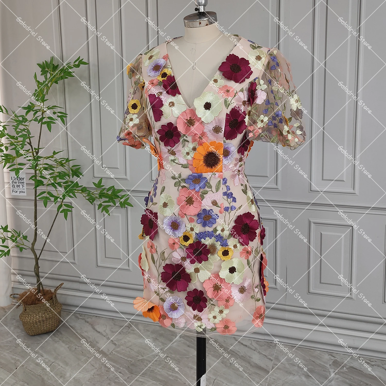 Mini robe de soirée florale brodée 3D, dentelle personnalisée, manches bouffantes courtes, fleurs colorées, remise des diplômes, soirée