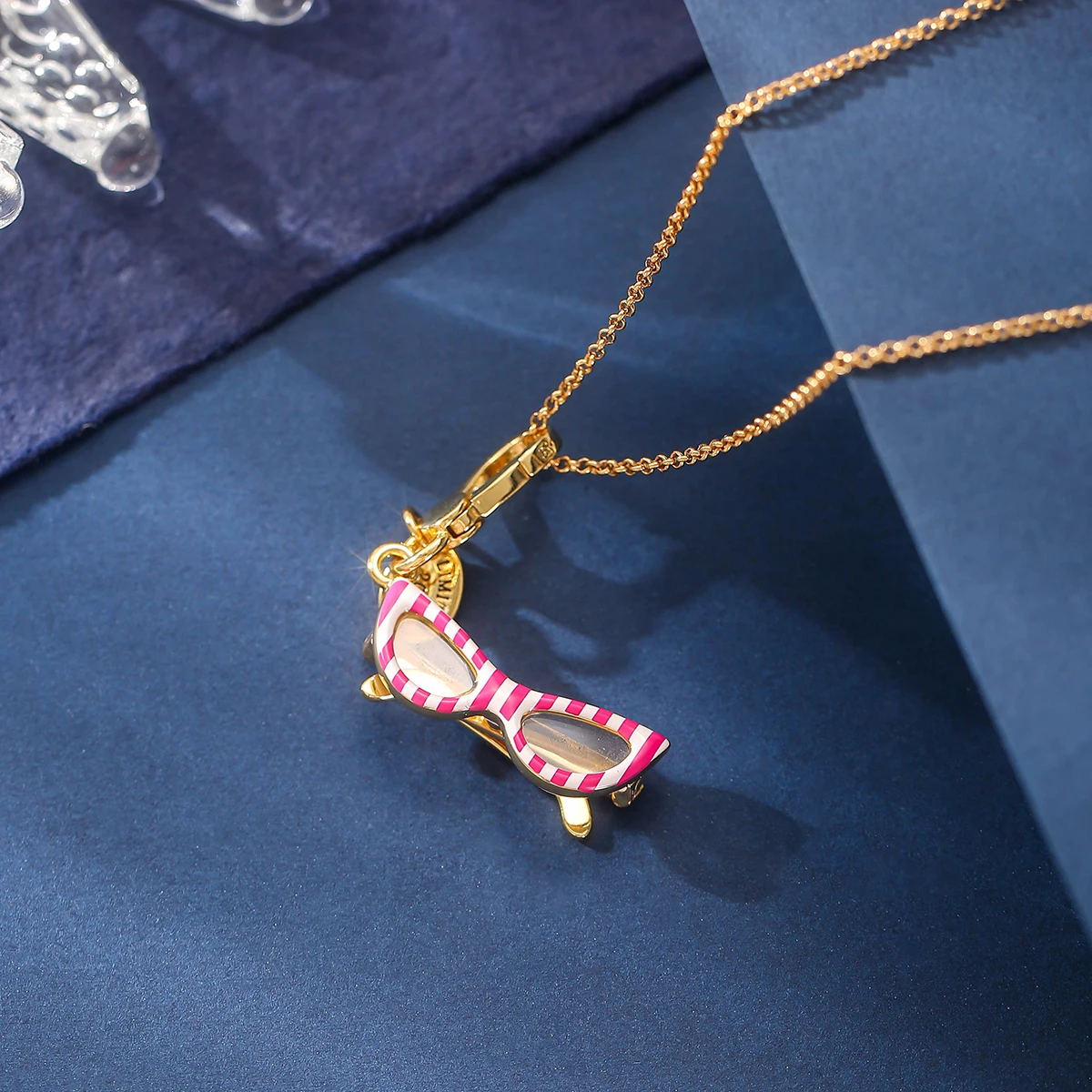 

1Pc Exquisite Enamel Pink Swimming Goggles Pendant,Cool Party Jewelry Keychain,Summer Season Gift Necklace Xmas Decor Gifts