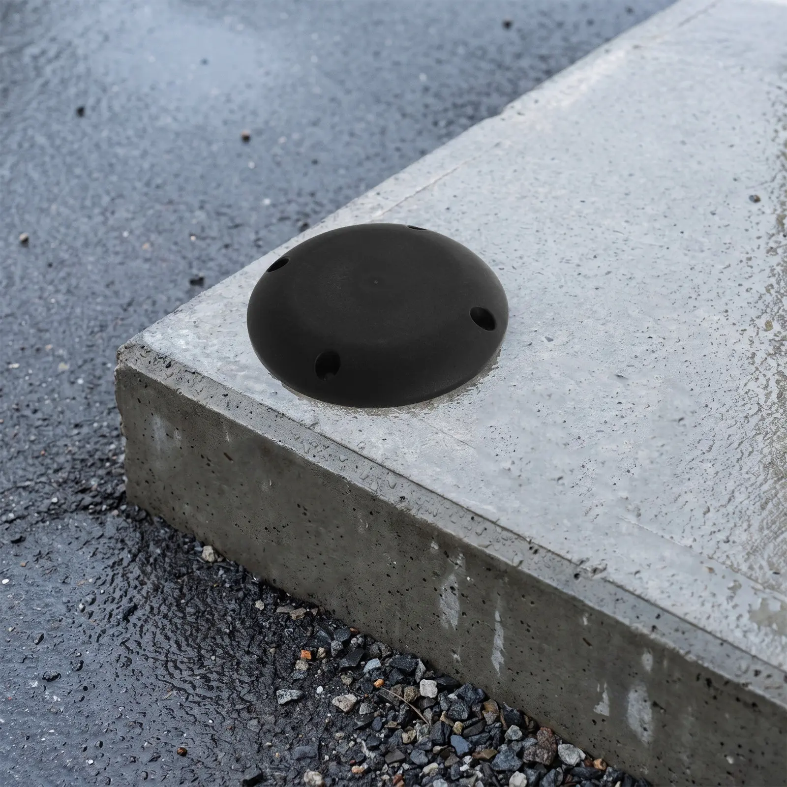Smart Manhole Sensor Cover Black Weatherproof Outdoor Protective Housing Sensor Case Manhole Monitoring Cover Protector