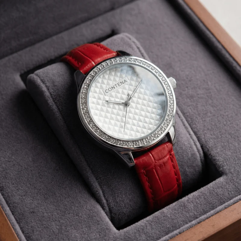 

Luxury Rhinestone Woman Watches Fashion Crystal Quartz Watches for Women Simple Casual Leather Belt Ladies Watch Clock Gift