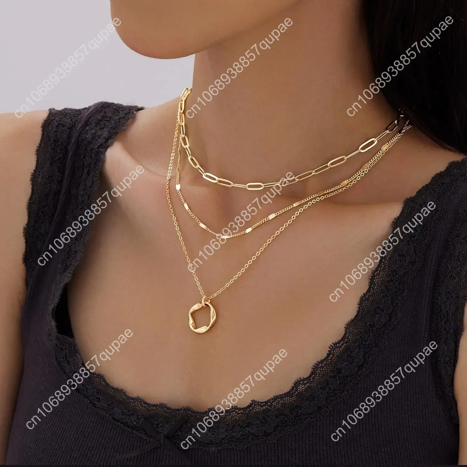 Collane in oro a strati Collana girocollo con pendente a catena con graffetta circolare alla moda placcata in oro 14 carati delicata impilabile da donna