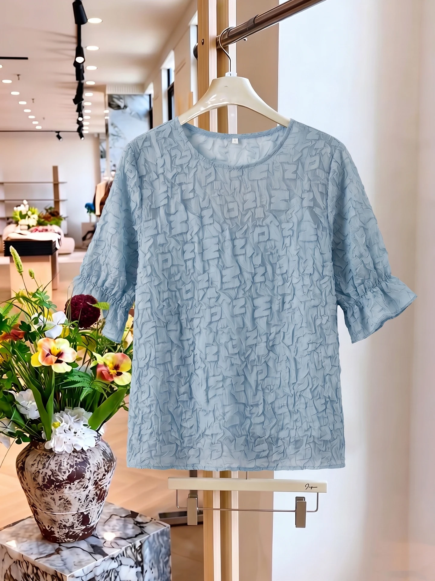 

Ladies Summer Lazy Loose Short Sleeve Shirt Fashionable Commute Versatile Popular Design Sun Protection Top Women's Fashion