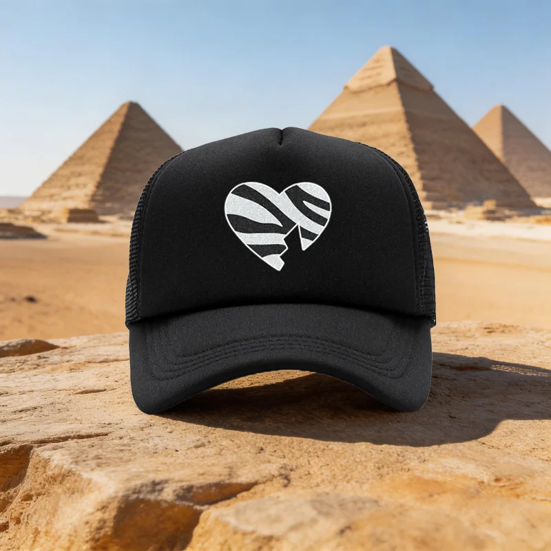 2026 All-Season Unisex Lightweight Mesh Baseball Cap, Black and White Zebra Stripe Heart Pattern, Outdoor  Duckbill Cap for Fami