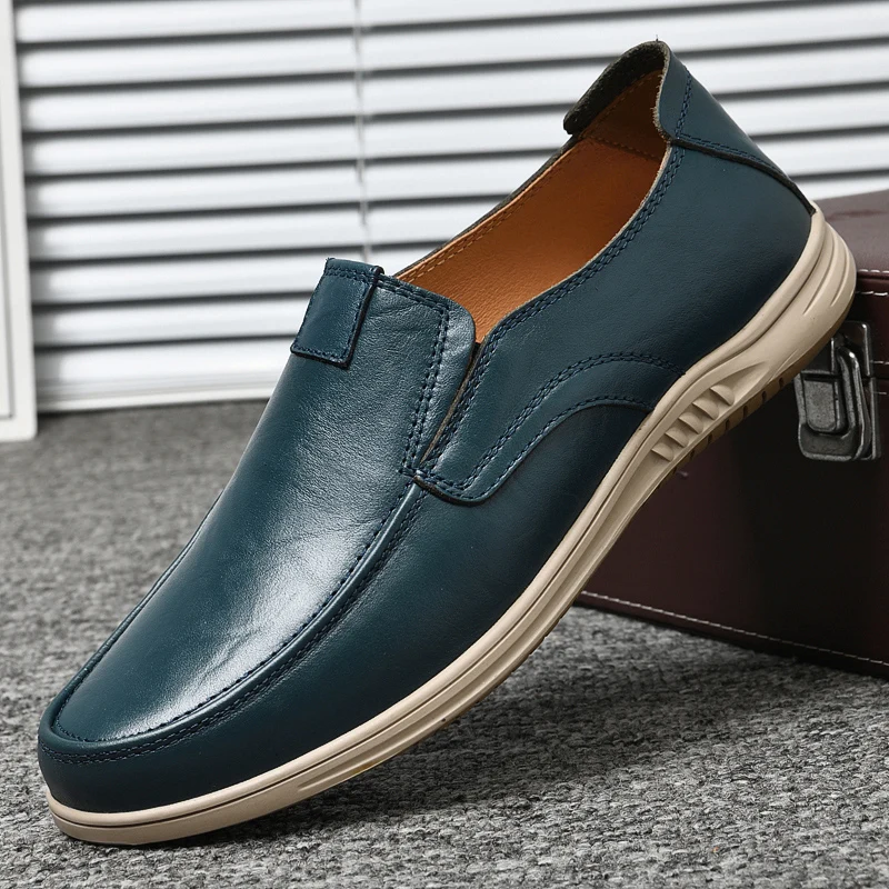 Spring New Mens Genuine Leather Shoes Casual Stylish Loafers Antiskid Outdoor Work Shoes Soft Sole Black Designer Leather Shoes