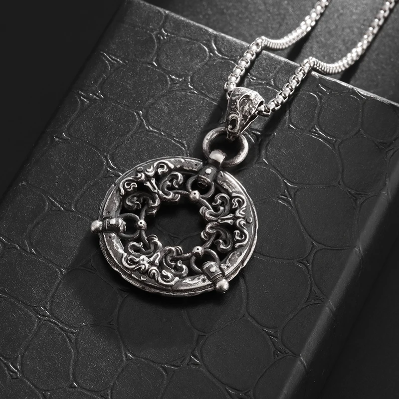 Fashionable Retro Hollow Circular Pattern Pendant Necklace for Men and Women Personalized Charm Jewelry