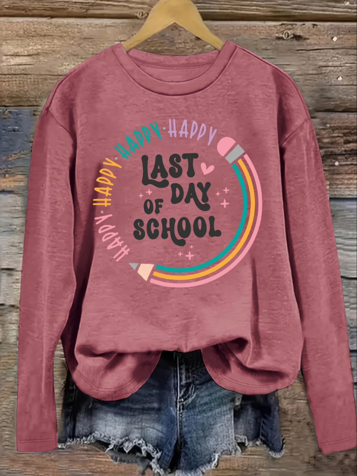 Women's Casual Long Sleeve Crew Neck T-Shirt Happy Last Day Of School Design, Round Neck Women's Clothing, Machine Washable, Slightly Elastic, Loose Fit, Spring Autumn Winter Women's T-Shirt, Halloween Costume Outfit view 3