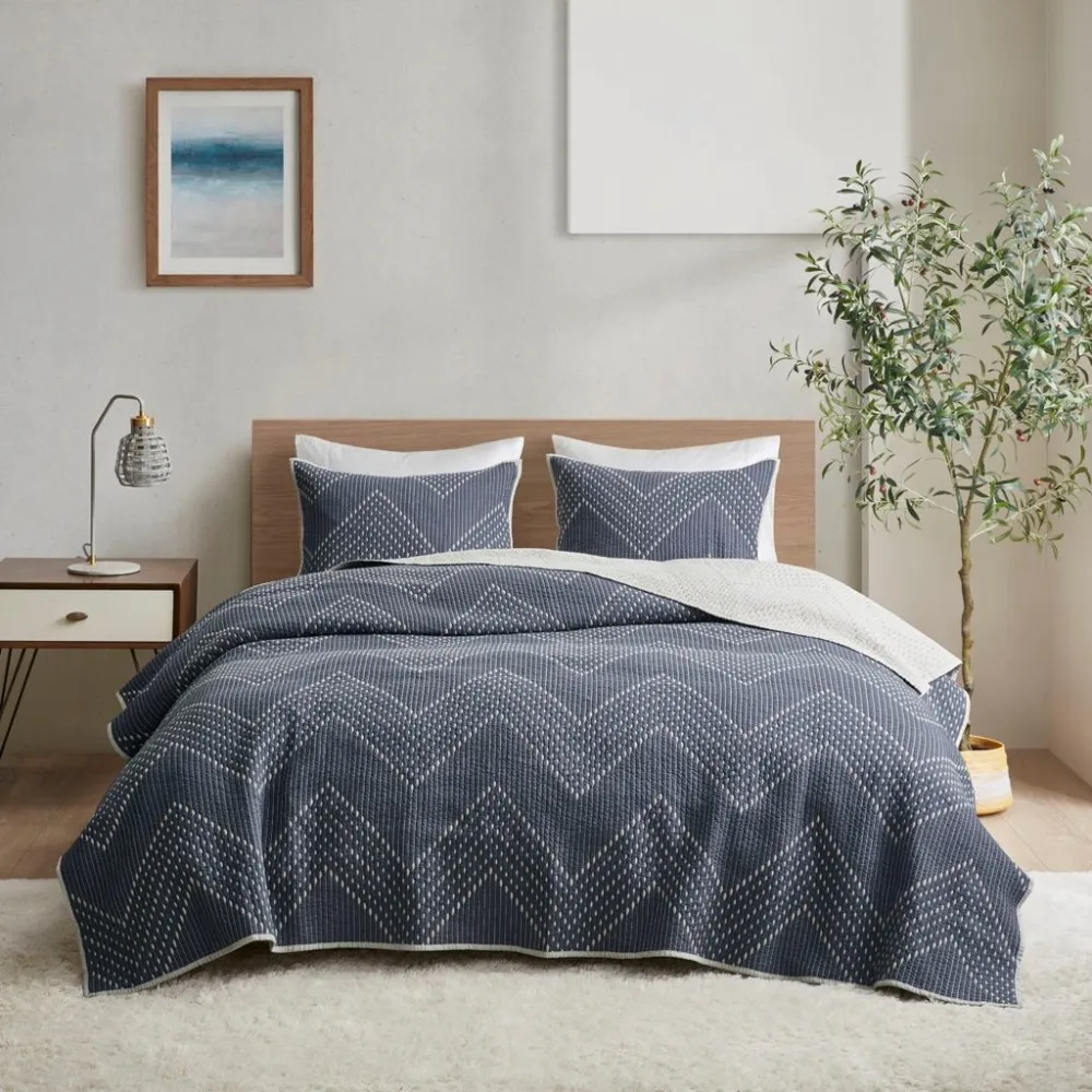 

3 Piece Embroidered Cotton Quilt Set Navy King/Cal King