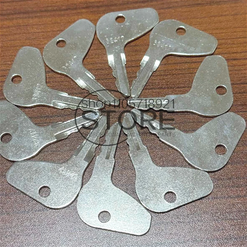 10PCS Ignition Starter Keys 32412 H32412 35260-31852 Compatible with Kubota L Series Tractor and Mahindra Ignition Switch