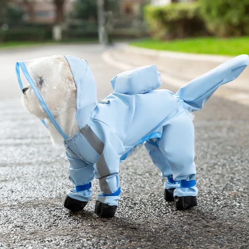 

Reflective, waterproof, and rainproof pet clothing suitable for small to medium-sized dogs, outdoor use.