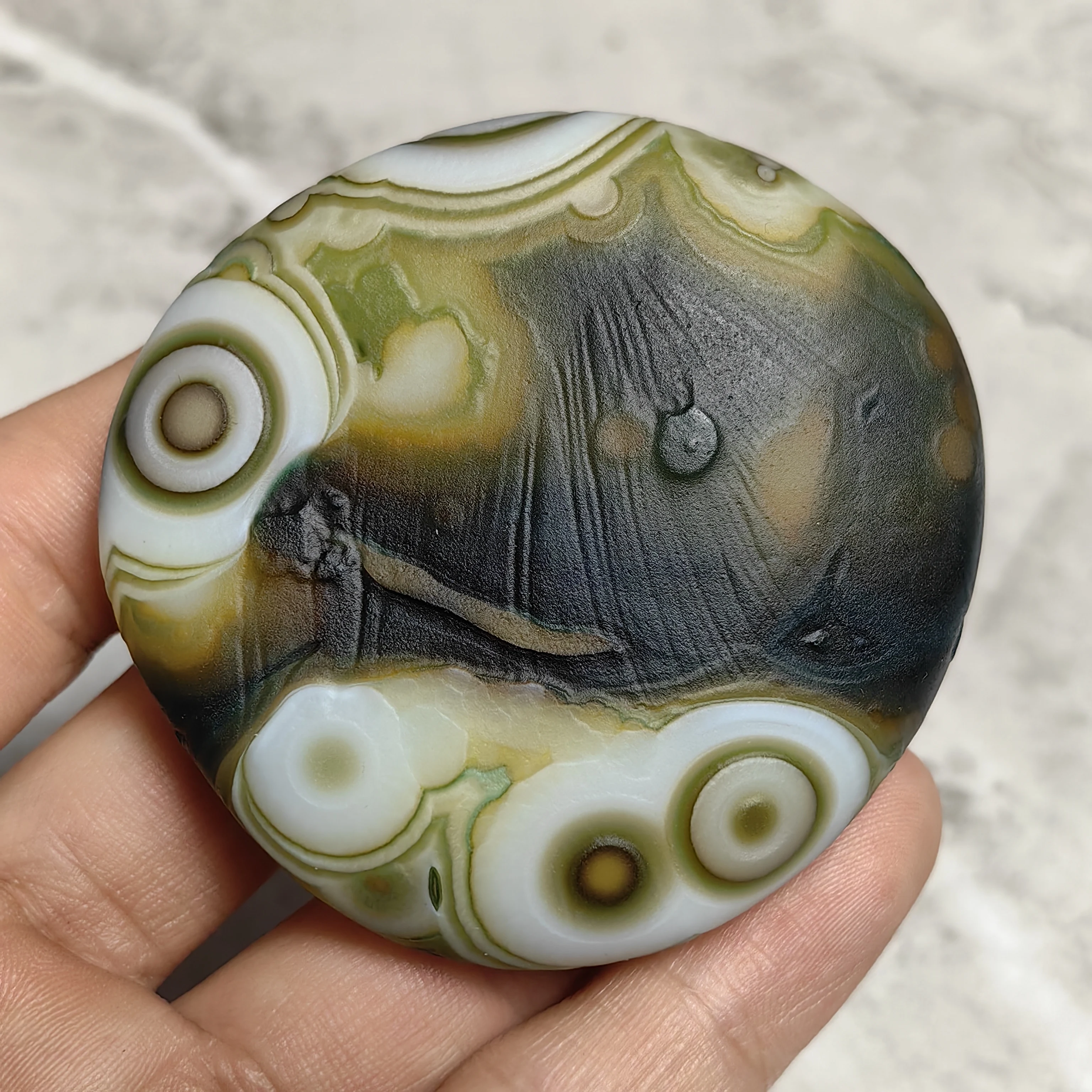 Natural Agate with Eye Texture, Mineral Specimen Energy Crystal Raw Palm Stones for Chakra Reiki Healing Stone Home Decoration