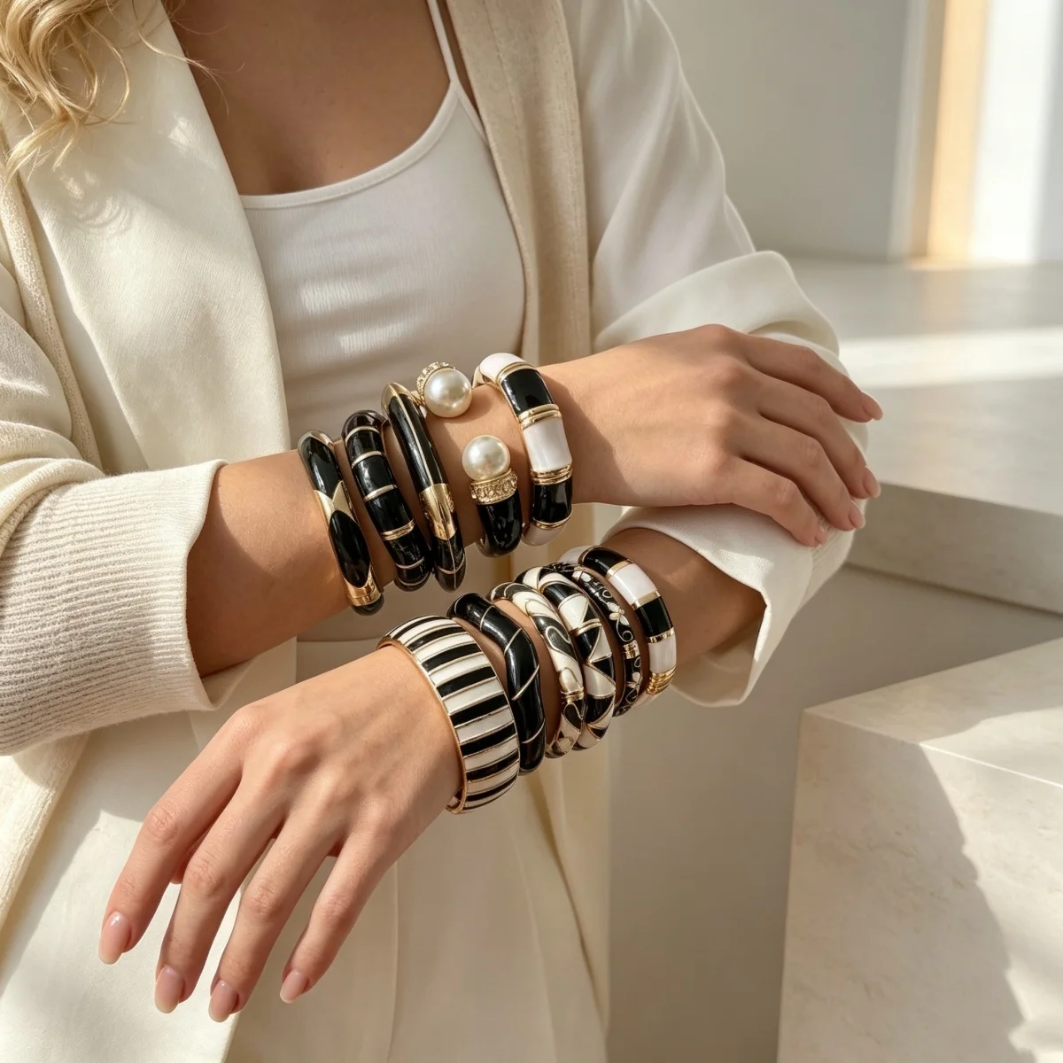 Vintage Schwarz-Weiß Gesplittete Emaille-Manschettenarmbänder für Damen und Herren, Punk Geometrisches Blumenmuster, Wellenförmiger Bambus-Gelenk-Armreif Schmuck – Detail 11