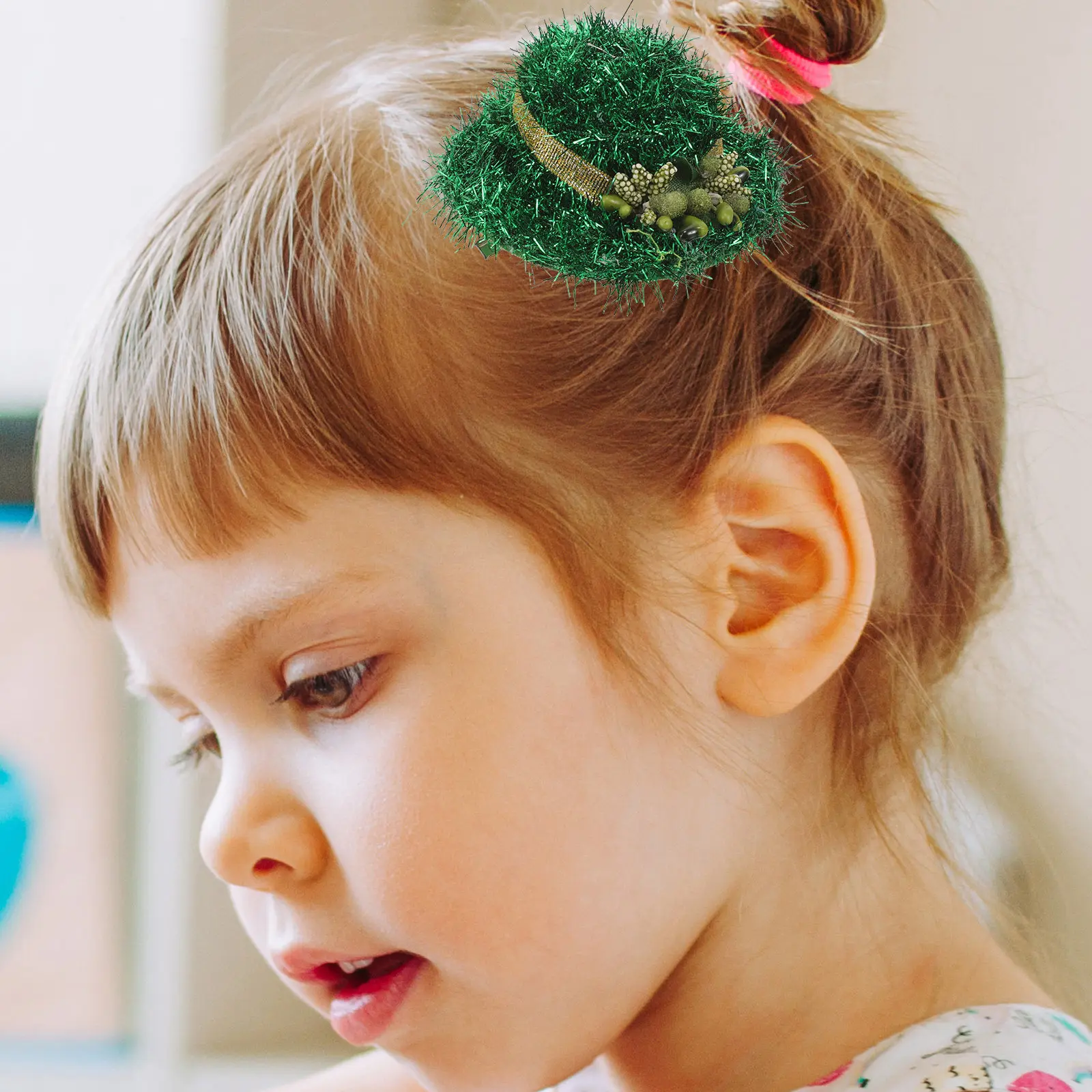 2Pcs Green Hat Hair Clips Top Hat Design St Patrick's Day Hair Accessories Cute Decorative Bow Flower Bouquet for Women Girls view 3