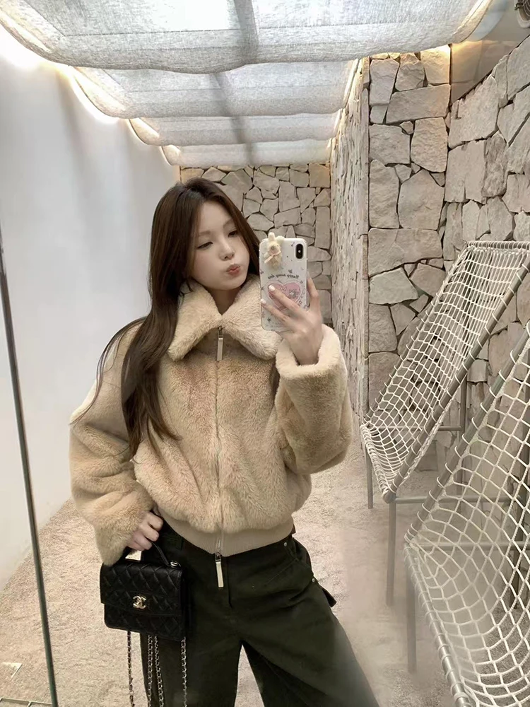 Sztuczne futra jagnięce dla kobiet Y2K zimowe luźne ubrania uliczne grube ciepłe krótkie kurtki koreańskie futrzane klapki uniwersalne futrzane okrycia wierzchnie nowe