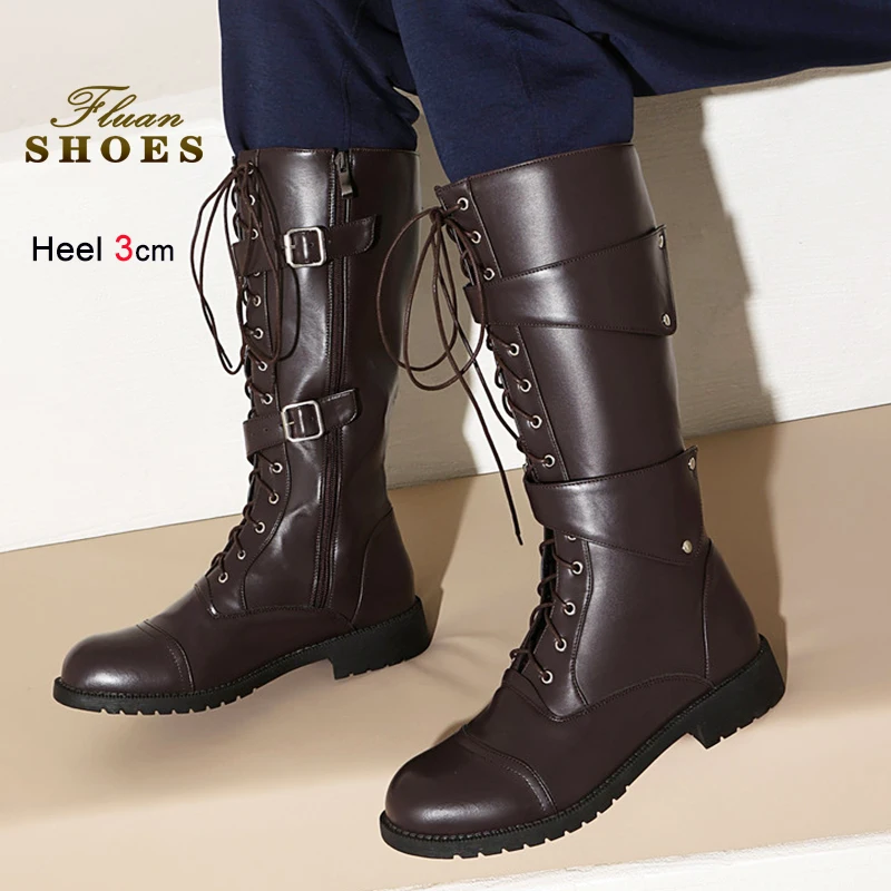 

Классические рыцарские ботинки, удобная трендовая обувь на толстой подошве 3 см для женщин, осенне-зимние ботинки до середины икры унисекс в стиле панк с пряжкой на ремне на шнуровке