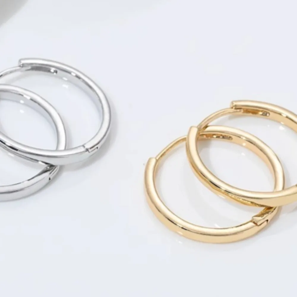 

Copper 14K Gold Color Fashion Earrings Large Earrings Plain Ring Ear Buckles Simple Light Luxury Fine Ring Ear Jewelry