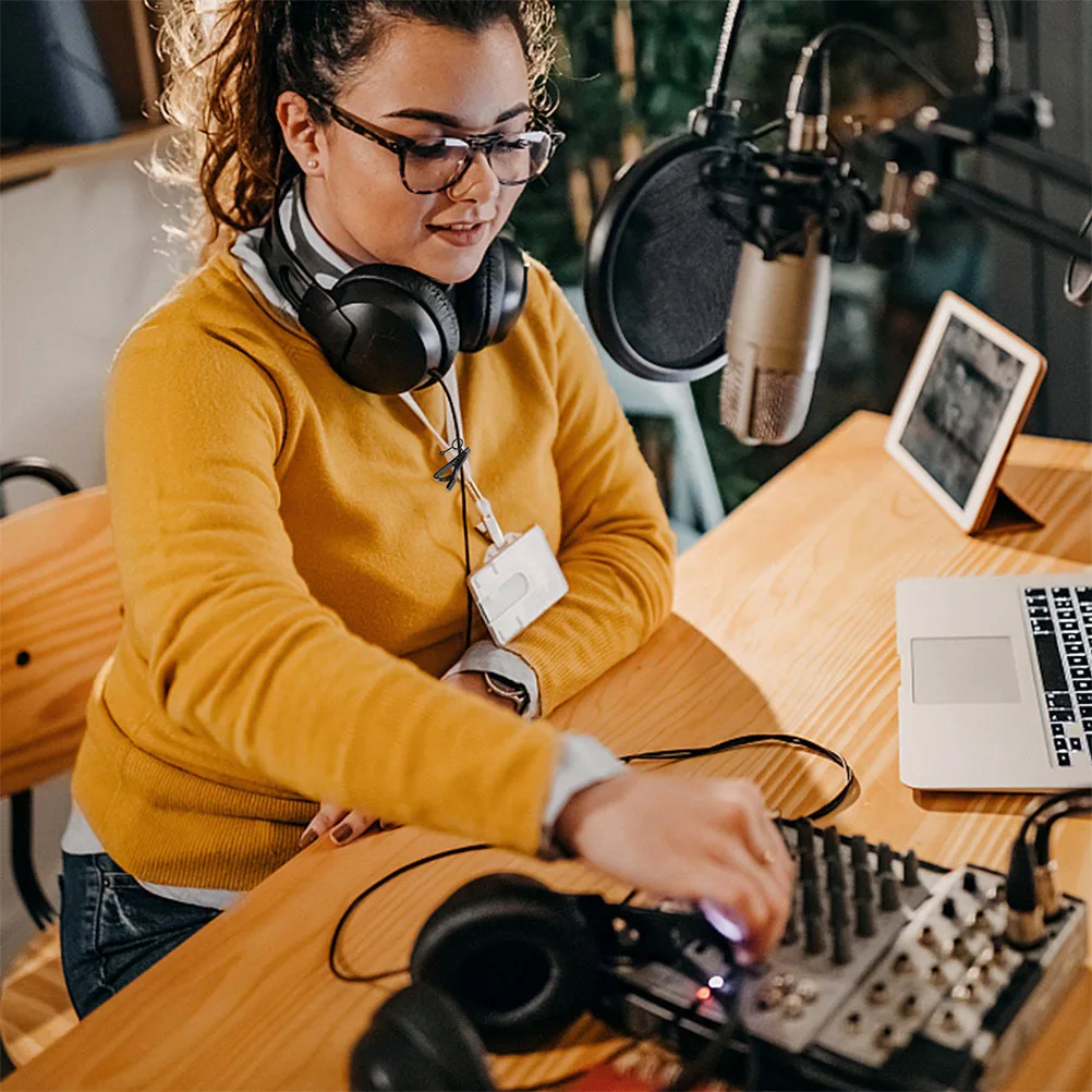 

15Pcs Lavalier Microphone Clips Metal Replacement Compact Lapel Mic Holders for Clear Audio Recording Universal Mic Clip