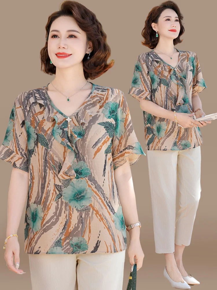 

Новый китайский летний комплект для мам 2025: женский шифоновый топ с коротким рукавом и свободные брюки с V-образным вырезом и цветочным принтом