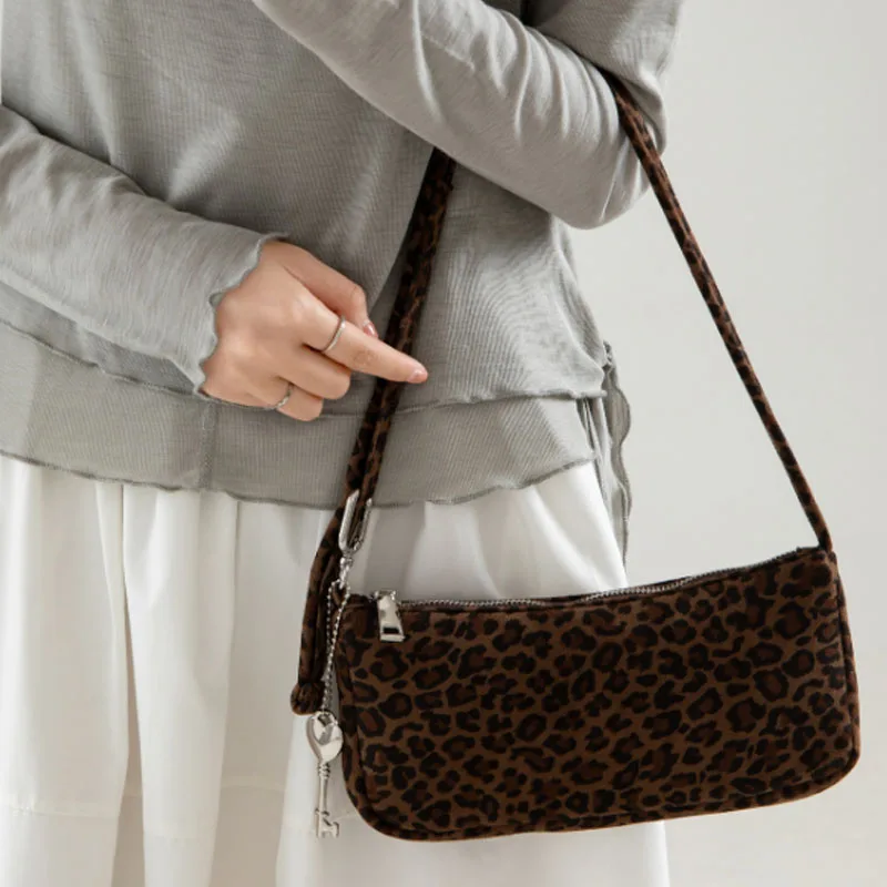 2026 Autumn/Winter New Suede Material Underarm Bag Women's Korean Edition Retro Versatile Fashion Women Handbag Shoulder Bag