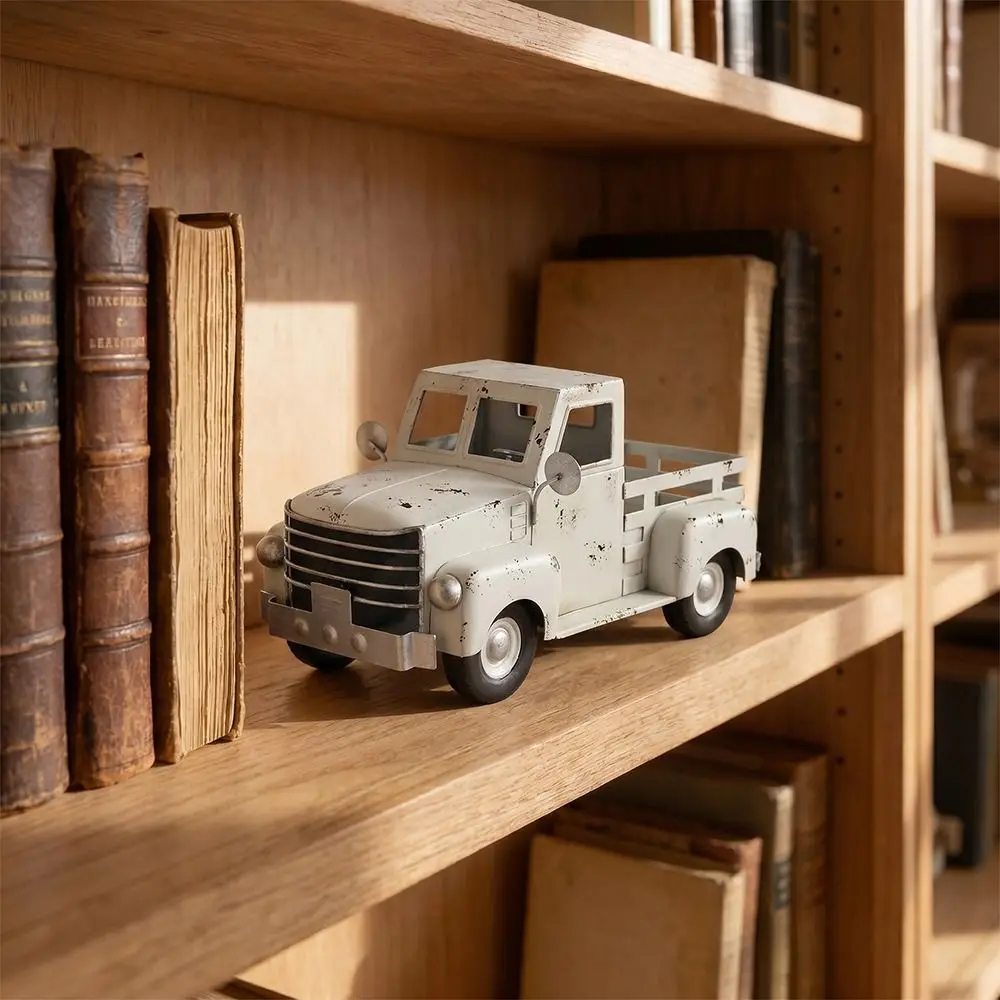Handmade Christmas Truck Ornament Large Size Metal Craft Snow Truck Figurine Creative Design Vintage Wrought Iron Car Ornament