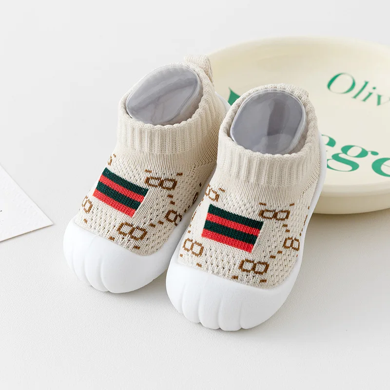 Sommer atmungsaktive weiche Sohle Anti-Rutsch-Babys chuhe, die nicht ausgelöst werden können