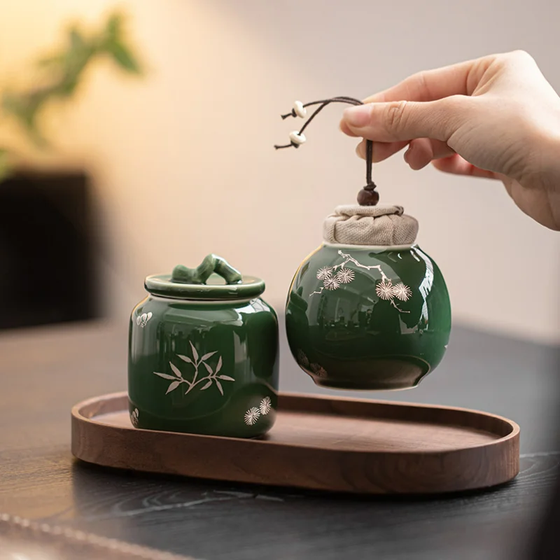 

Traditional Chinese Style Retro Ceramic Celadon Airtight Tea Jar Household Tea Storage Jar Moisture Proof Tea Box Portable