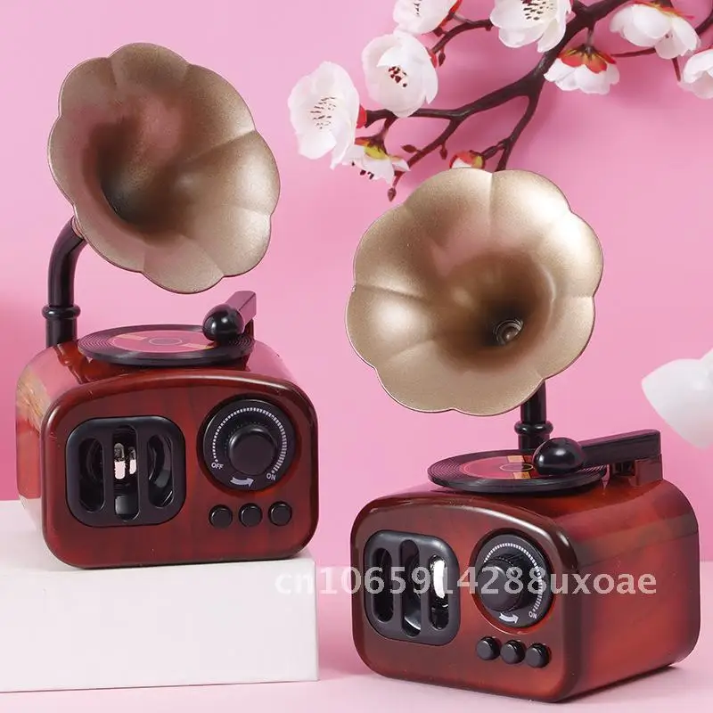 

Retro Creative Clockwork Music Box Model Phonograph Living Room Decorations ABS Material Gift for Photography Props