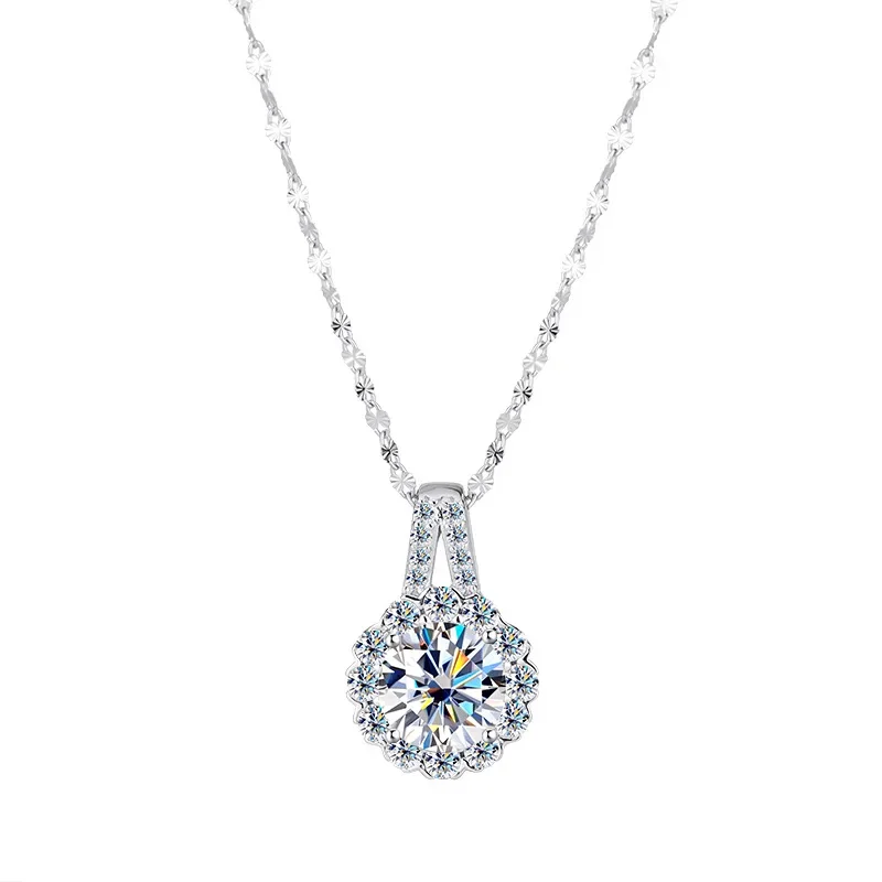 

High-quality silver Moissanite sunflower necklace, women's moissanite round pendant, simple, elegant and versatile