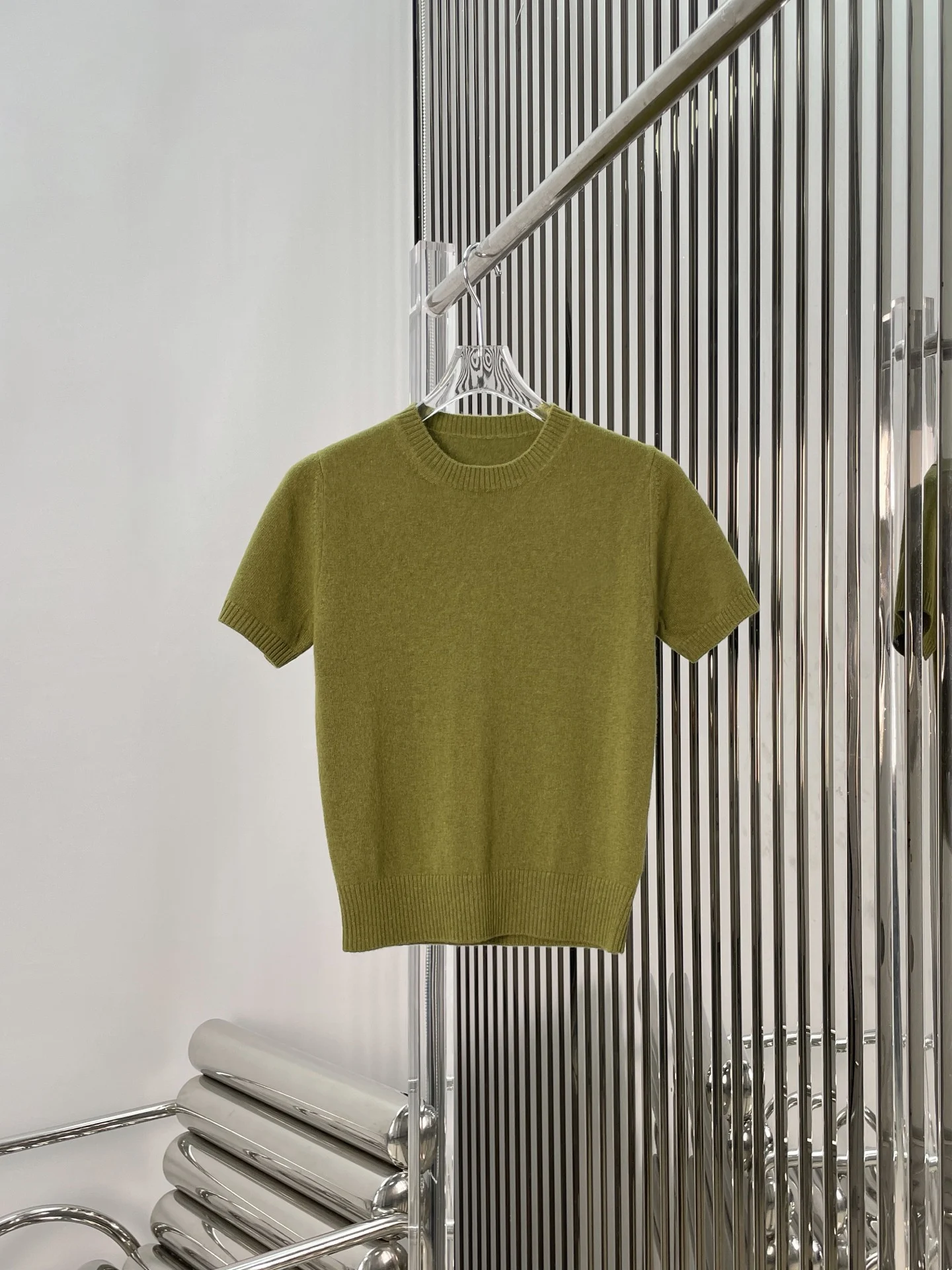 

High Quali Camere Knitted ort Sve round Ne Women's T-irt Slimming Effect Simple Sle Versatile Basic Fit All Se...