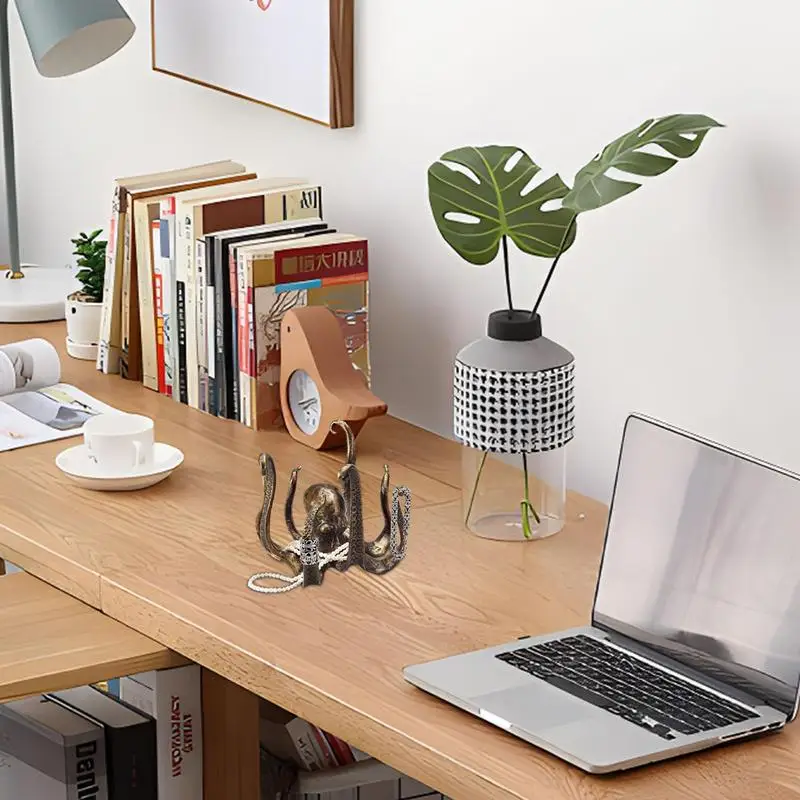 Octopus Statue Resin Octopus Sculpture Crafts Octopus Mug Holder Fun Cast Cup Holder Jewelry Holder Desktop Decoration