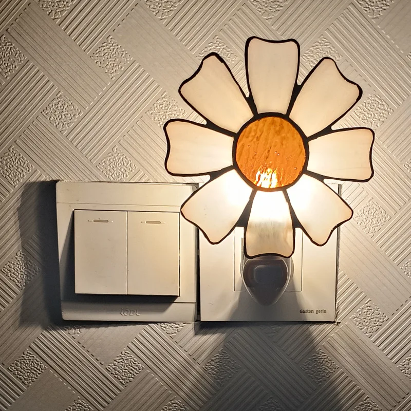 

Nice Cute Night Lights Flower Shaped Bedside Hallway Stairs Lighting Lamps
