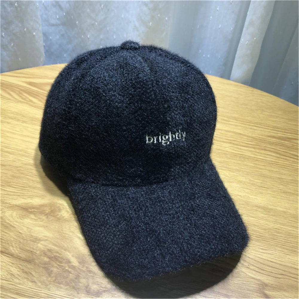 

New Women's Thickened Plush Baseball Cap Autumn And Winter Warm Peaked Cap Solid Color Peaked Cap Fashion Letter Hat Sun Hat