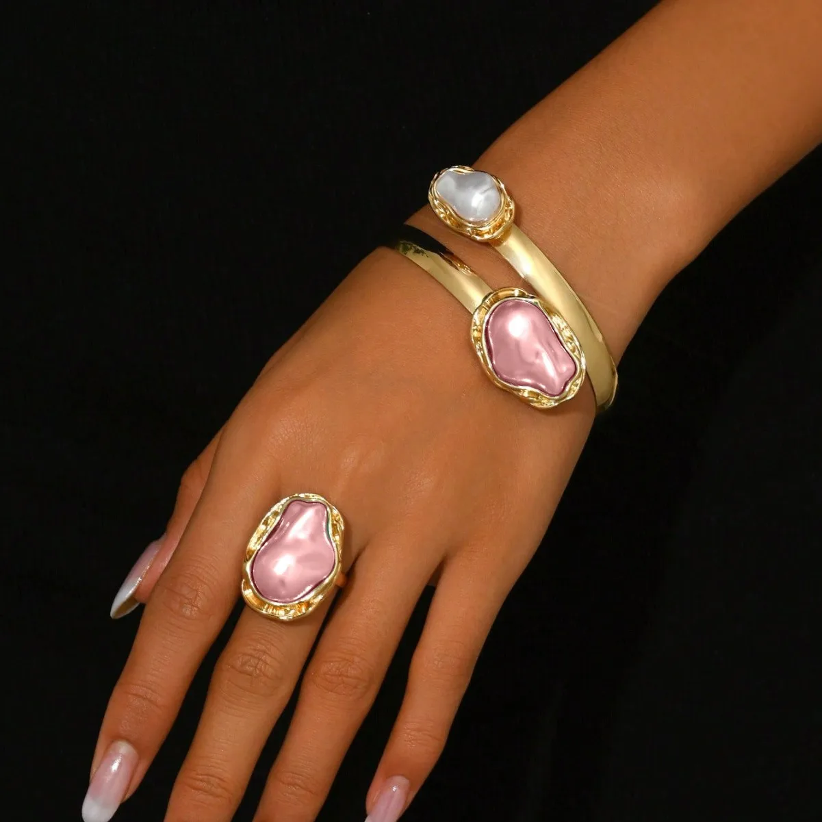 1 set of fashionable personality exaggerated irregular speci