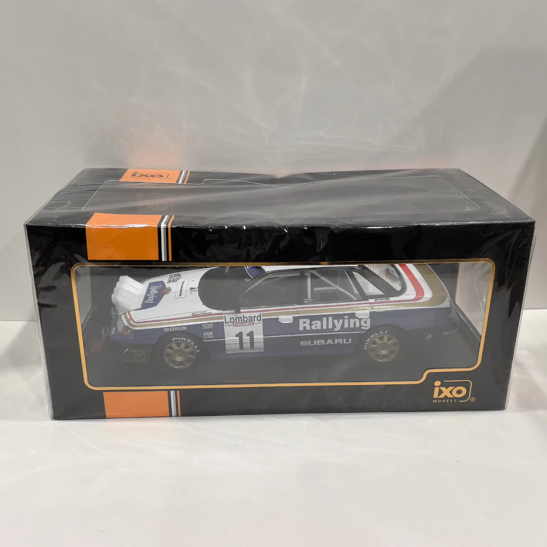 Diecast Ixo 1/18 Sc…
