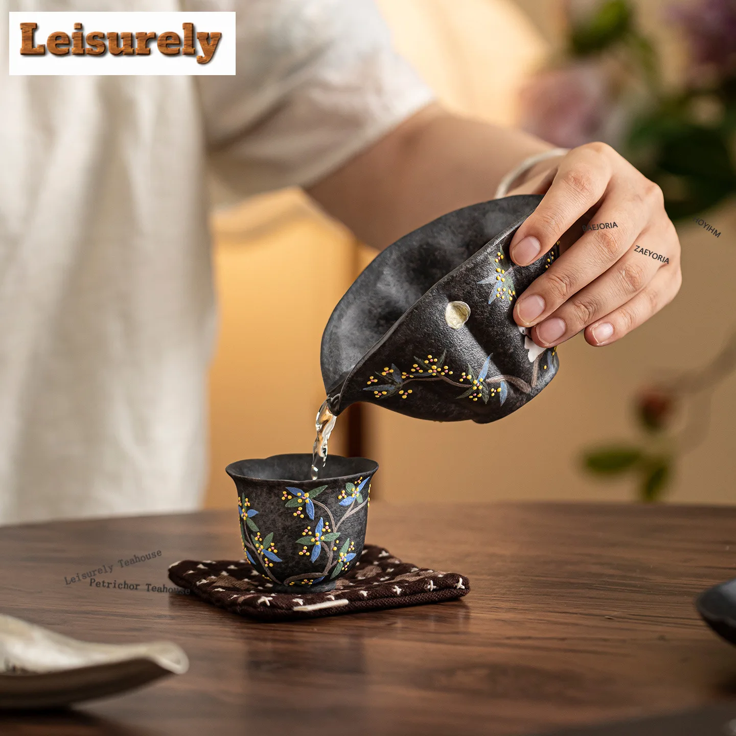 HOYIHM 125ml Hand-painted Moonlight Laurel Rabbit Tea Pitcher Divide Tea Cha Hai Dispenser Justice Cup Fair Mug Teaset Supplies